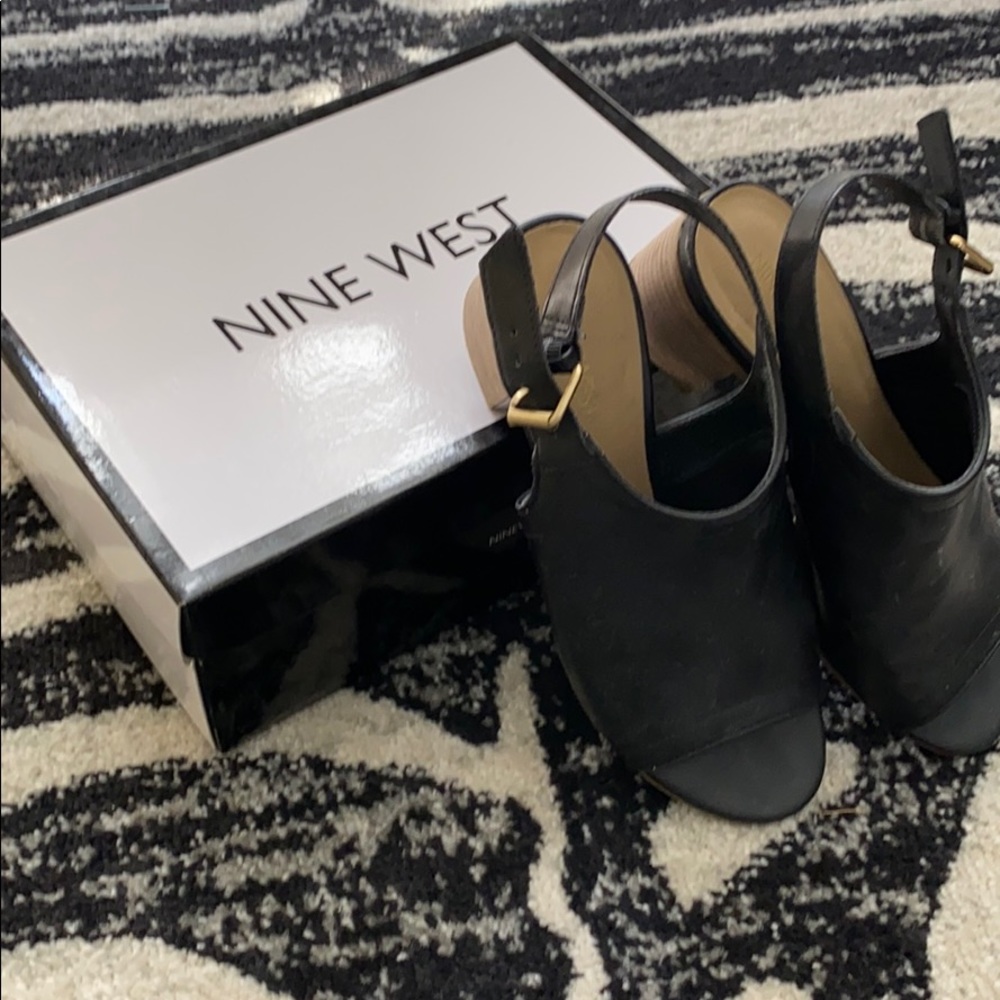 nine west black leather sling back heels